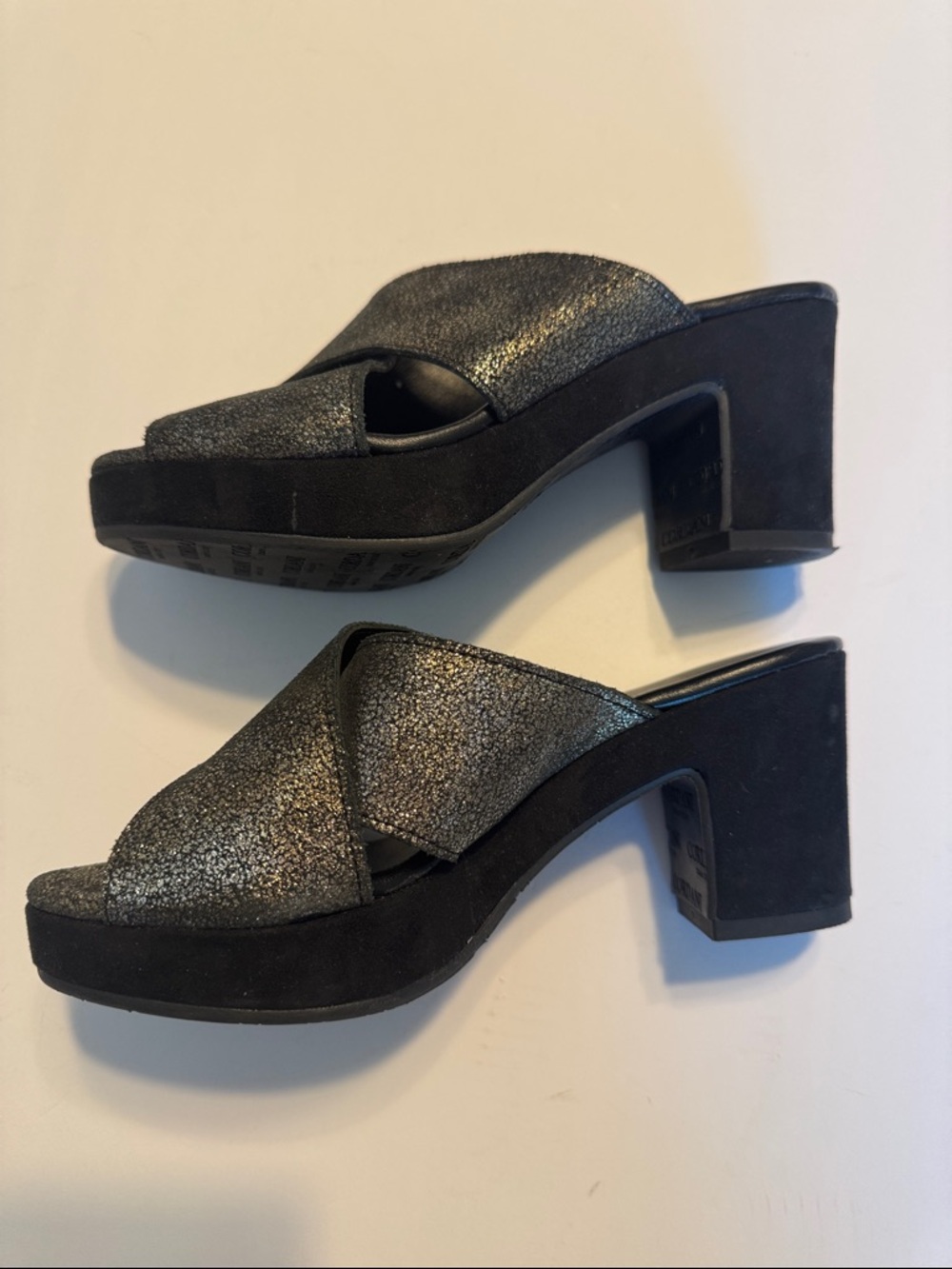 Cordani Metallic Charcoal Crisscross Slide Mules Made in Italy 🇮🇹 - Picture 4 of 5